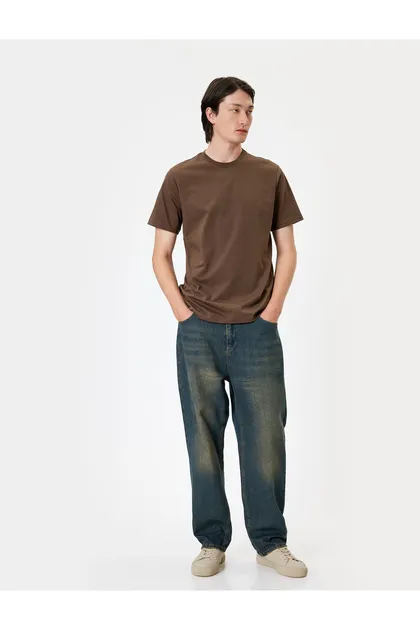 تیشرت پایه آستین کوتاه یقه خدمه نخی 4SAM10981HK