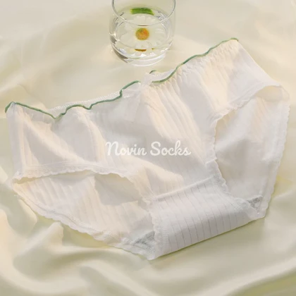 شورت طرح شکوفه سبز (سایز 38 الی 42)