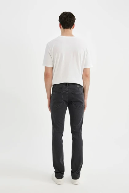 شلوار جین مردانه اورجینال دیفکتو defacto