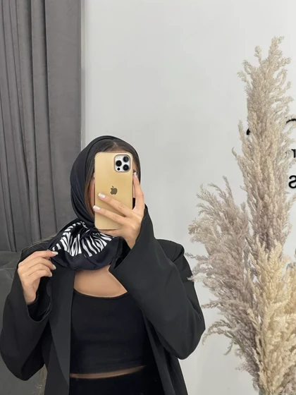 مینی اسکارف طرحدار