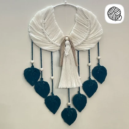 دیوار کوب مکرومه بافی مدل فرشته کد 02 (قطر دایره فلری 20cm)