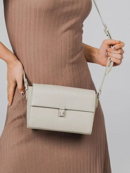 کیف دوشی زنانه چرم مصنوعی بدون دسته دیوید جونز DAVIDJONES
