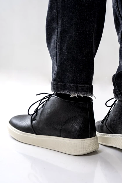 نیم بوت چرم طبیعی زیره سفید مردانه