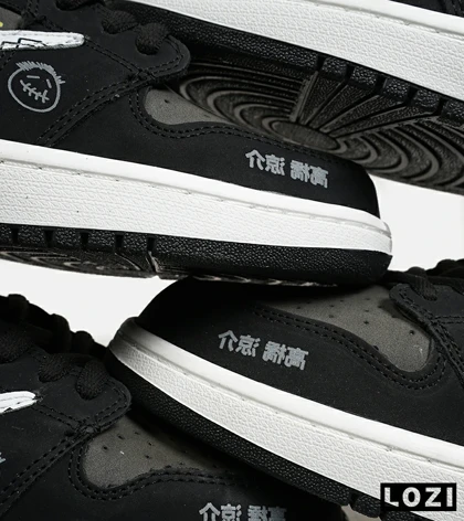 کفش کتانی مردانه و زنانه مشکی طوسی سفید NIKE travis scott مدل 6635