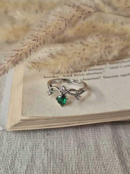 انگشتر جواهری فری سایز تاج سبز