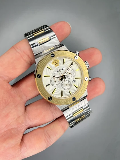 ساعت مچی ورساچه کورنوگراف بند سیلورطلایی صفحه سفید Versace