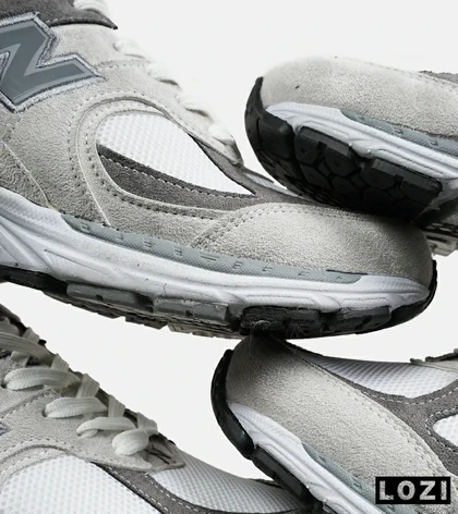 کفش کتانی طوسی خاکستری NEW BALANCE 2002R