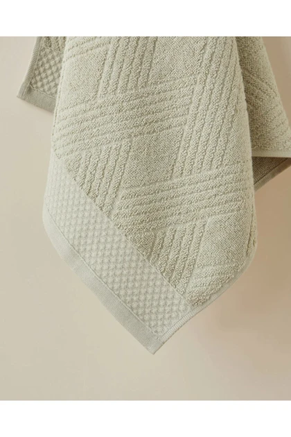حوله صورت English Home مدل Chic Diamond پنبه