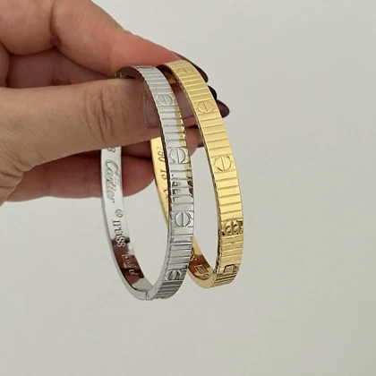 دستبند کارتیه لاو unlimited کد 865