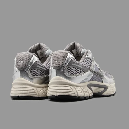 نایکی V5 رانر طوسی Nike V5 RNR Cement Grey