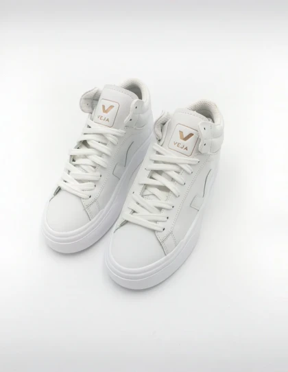 کتانی روزانه Unisex VEJA Veja One Mid U