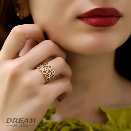 نیمست نگین‌دار طرح طلا DREAM