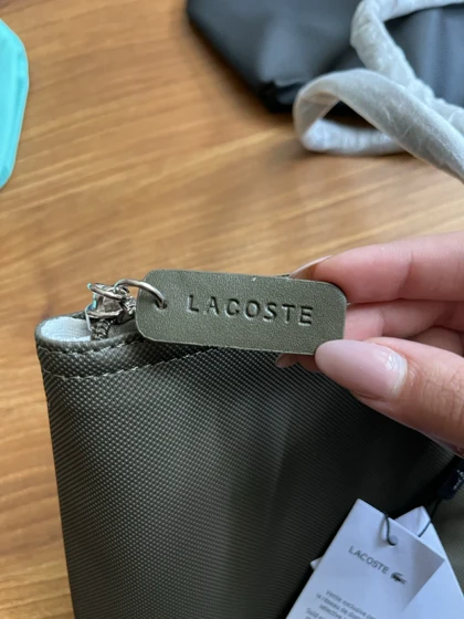 توت‌بگ لاگوست Lacoste