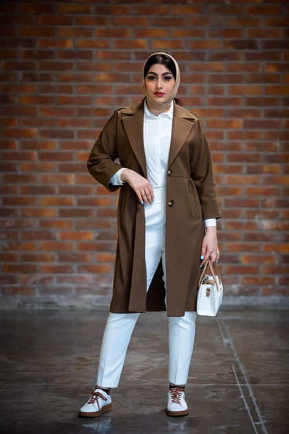 مانتو بزایاق کمر چین‌دار