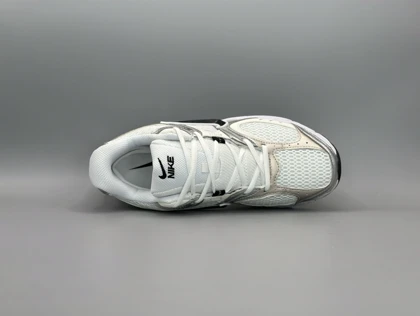 کتانی نایکی وی5کی رانر سفید سیلور مشکی/Nike V5K