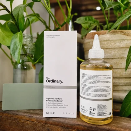 تونر گلیکولیک اسید 7% اوردینری Ordinary لایه بردار و شفاف کننده مناسب انواع پوست