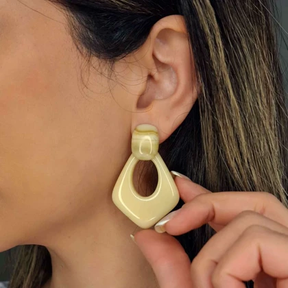 گوشواره لوزی مدل کلاسیک