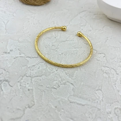 دستبند زنانه بنگل شیک و ظریف