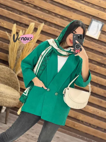 مانتو یقه پهن دو دکمه
