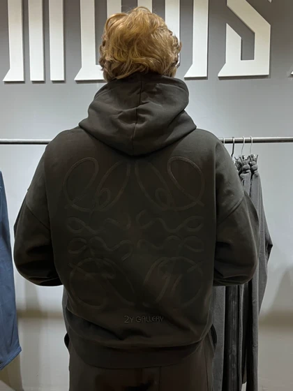 هودی باکسی فیت / طرح گلدوزی شده / برند 2y Premium