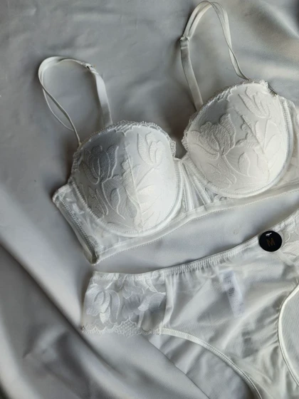 ست شورت و سوتین جکدار فنردار اروپایی کد: 9032