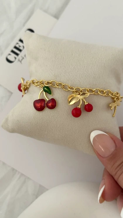 دستبند چارم گیلاسی