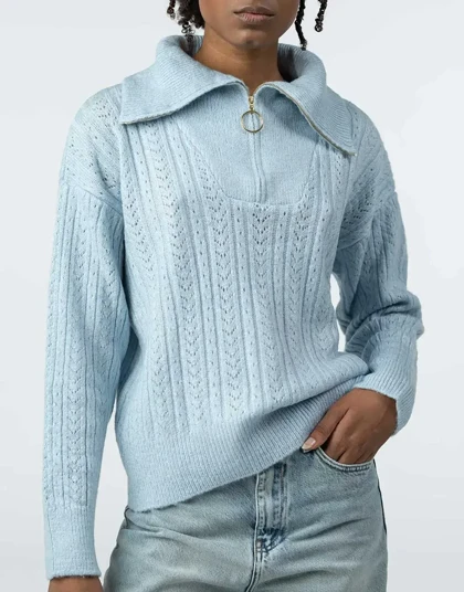 یقه زیپ‌دار بلند