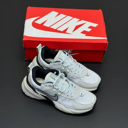 کفش روزمره زنانه و مردانه نایک مدل V2k RUN