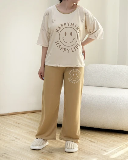 ست تیشرت و شلوار استیکر