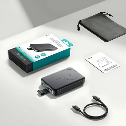 پاوربانک 10000وایرلس 15 وات، Type-C و USB فست شارژ 22.5 وات جویروم JR-PBM11