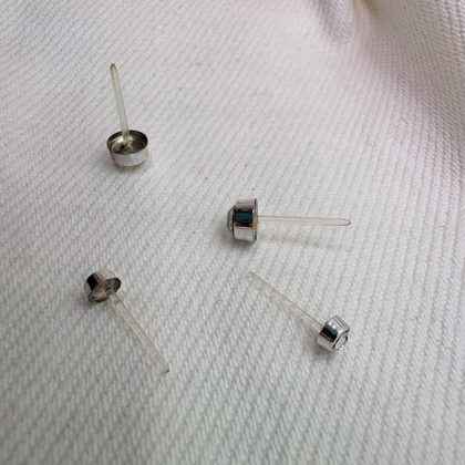 گوشواره میخی استیل مدل «تک‌نگین ریز» (سایز کوچک/مینی) | فروش تکی (عدد)