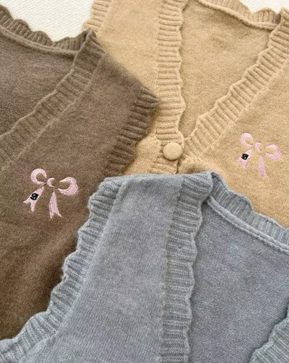 جلیقه بافت پاپیون گلدوزی کد 5337