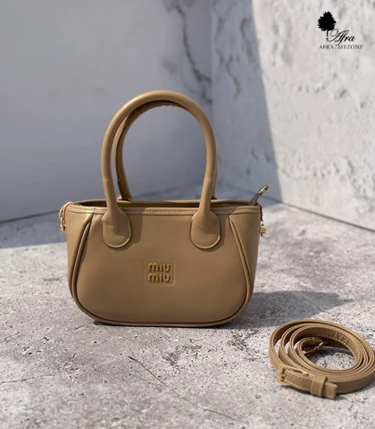 کیف صندوقی miu miu کد 14003662