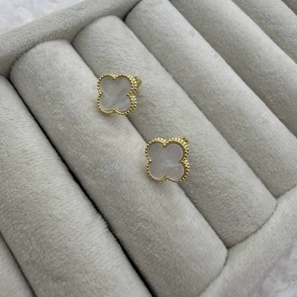 نیم ست ونکلیف سفید تک گل