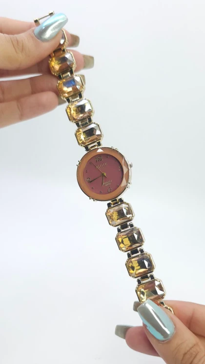 ساعت مچی زنانه مجلسی EHHE نگین‌دار با موتور کوارتز