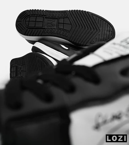 کفش اسنیکرزمردانه مشکی سفید VANS مدل 5705