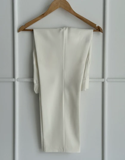 شلوار زنانه classic plus سفید Outlet collection