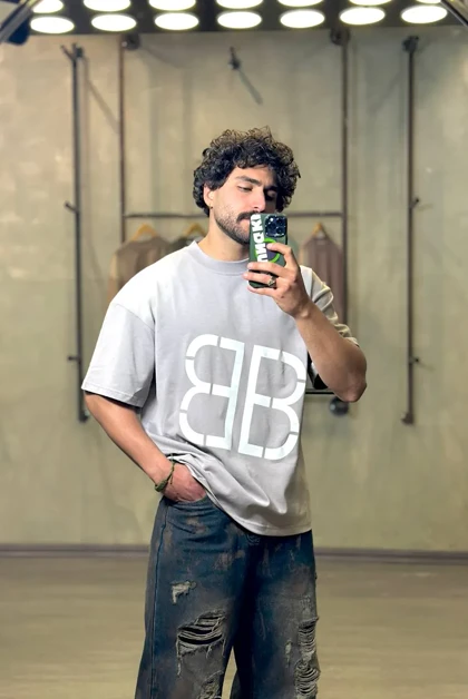 تیشرت بالنسیگاچاپ پیش و پشت