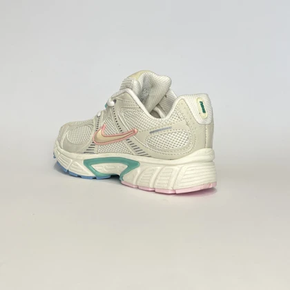 کفش راحتی نایک وی 5 V کرم