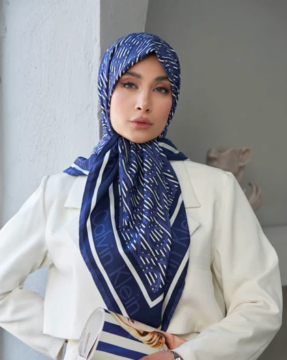 روسری Calvin Klein ابریشم دور دست دوز (قواره 120) 30148