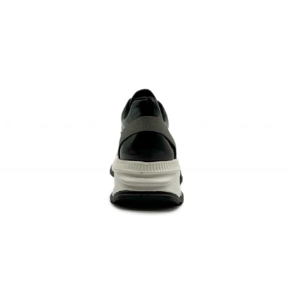 کفش راحتی زنانه استرادیواریوس مدلStradivarius-Sneakers-SKS55