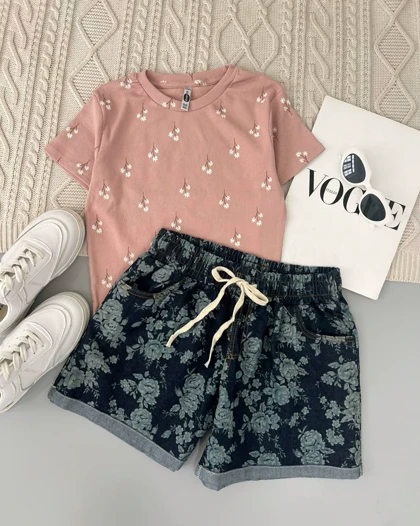 شلوارک جین گل آبی کد 4685