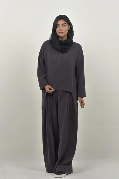 شومیز زنانه کجراه جلو بسته دو دکمه