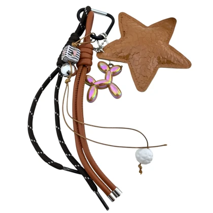 آویز کیف فانتزی ستاره‌ای: یک اکسسوری شیک و خاص