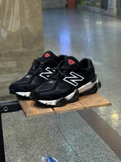 کتانی new balance9060 رنگ مشکی