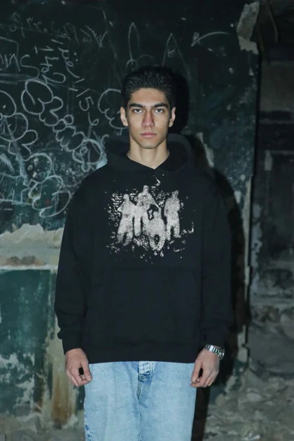 هودی مشکی اسپرت طرح آدمک - فواصل