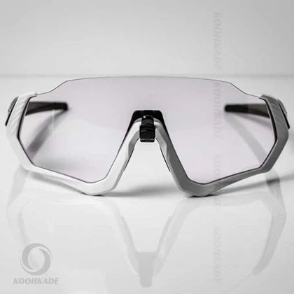 عینک ورزشی فتوکرومیک اوکلی OAKLEY FLIGHTJACKET