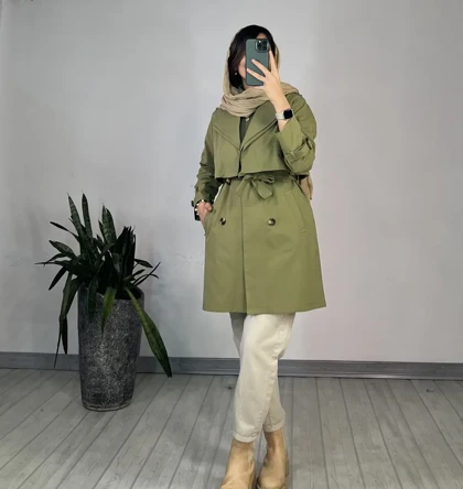 ترنچ کت پاییزه آرام