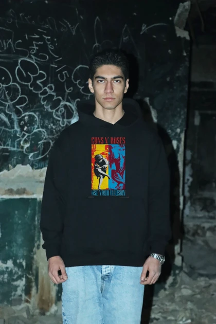 هودی مشکی اسپرت طرح Guns N Roses 2 - فواصل