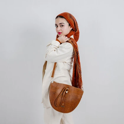 کیف دوشی و دستی زنانه چرم یلسان مدل گلوریا کد 089-MRV